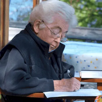 Image: Betty Binns Fletcher, a Ninth Circuit Court of Appeals judge, works on a document late in her career.