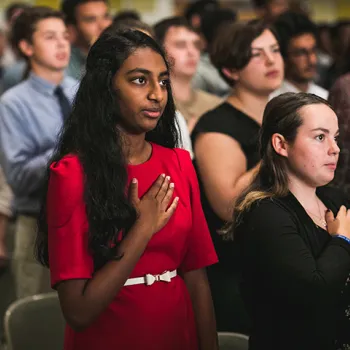 People saying Pledge of Allegiance.